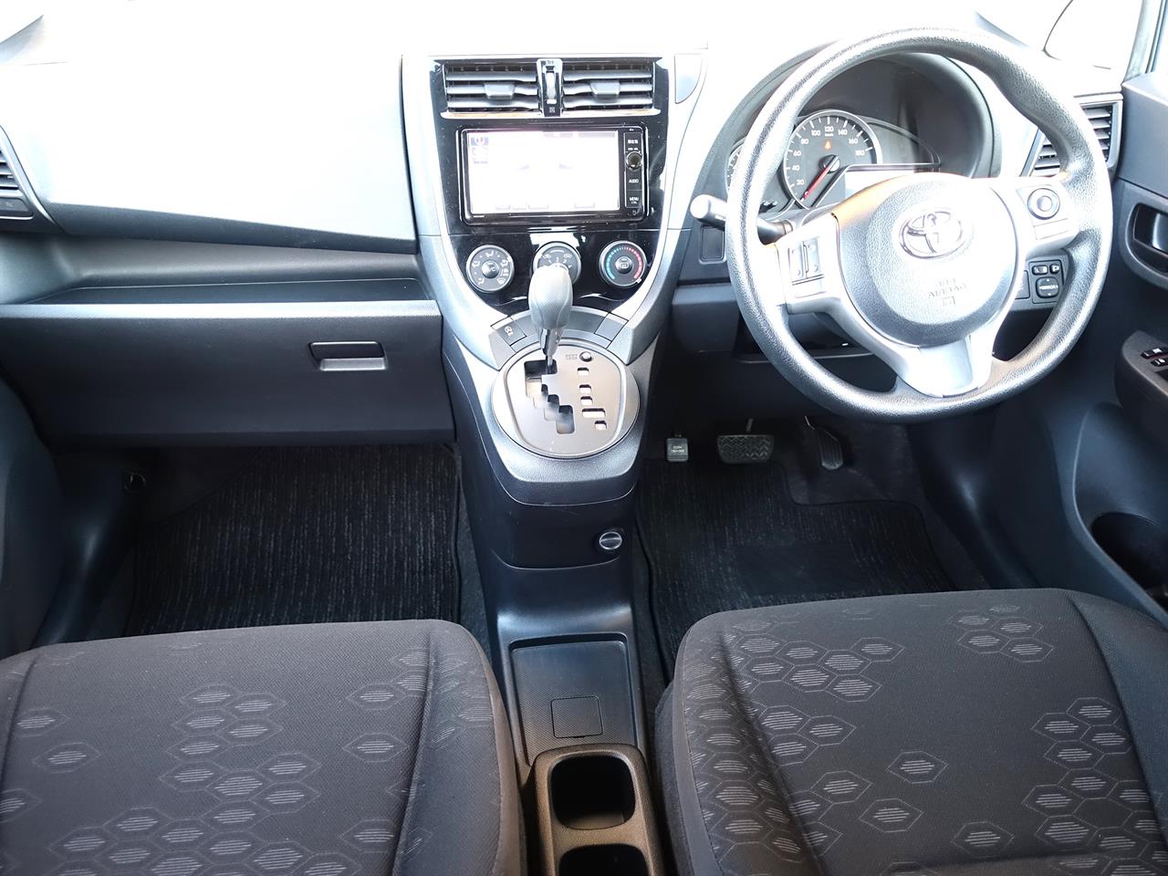 2014 Toyota Ractis