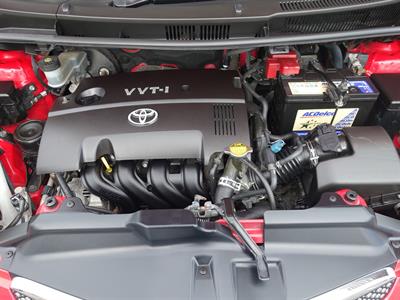 2007 Toyota Ractis - Thumbnail