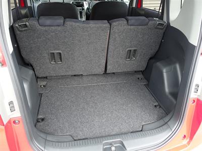 2007 Toyota Ractis - Thumbnail