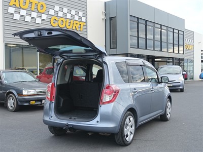 2009 Toyota Ractis - Thumbnail