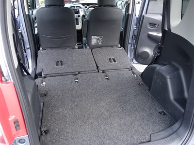 2009 Toyota Ractis - Thumbnail