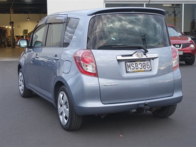 2009 Toyota Ractis - Thumbnail