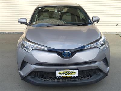 2017 Toyota C-HR - Thumbnail