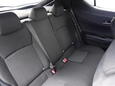 2017 Toyota C-HR - Thumbnail