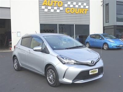 2016 Toyota Vitz - Thumbnail