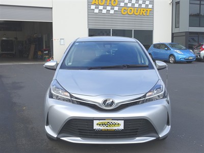 2016 Toyota Vitz - Thumbnail