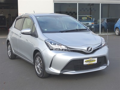 2016 Toyota Vitz - Thumbnail