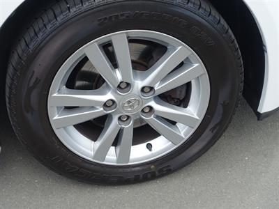 2011 Toyota Avensis - Thumbnail