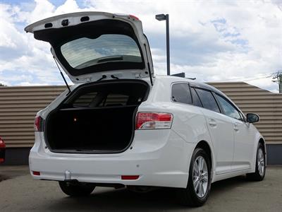 2011 Toyota Avensis - Thumbnail