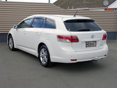 2011 Toyota Avensis - Thumbnail
