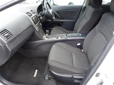 2011 Toyota Avensis - Thumbnail