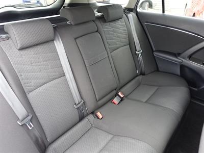 2011 Toyota Avensis - Thumbnail