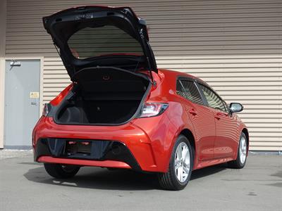 2018 Toyota Corolla - Thumbnail