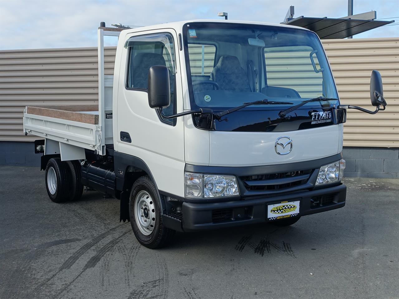 2003 Mazda Titan