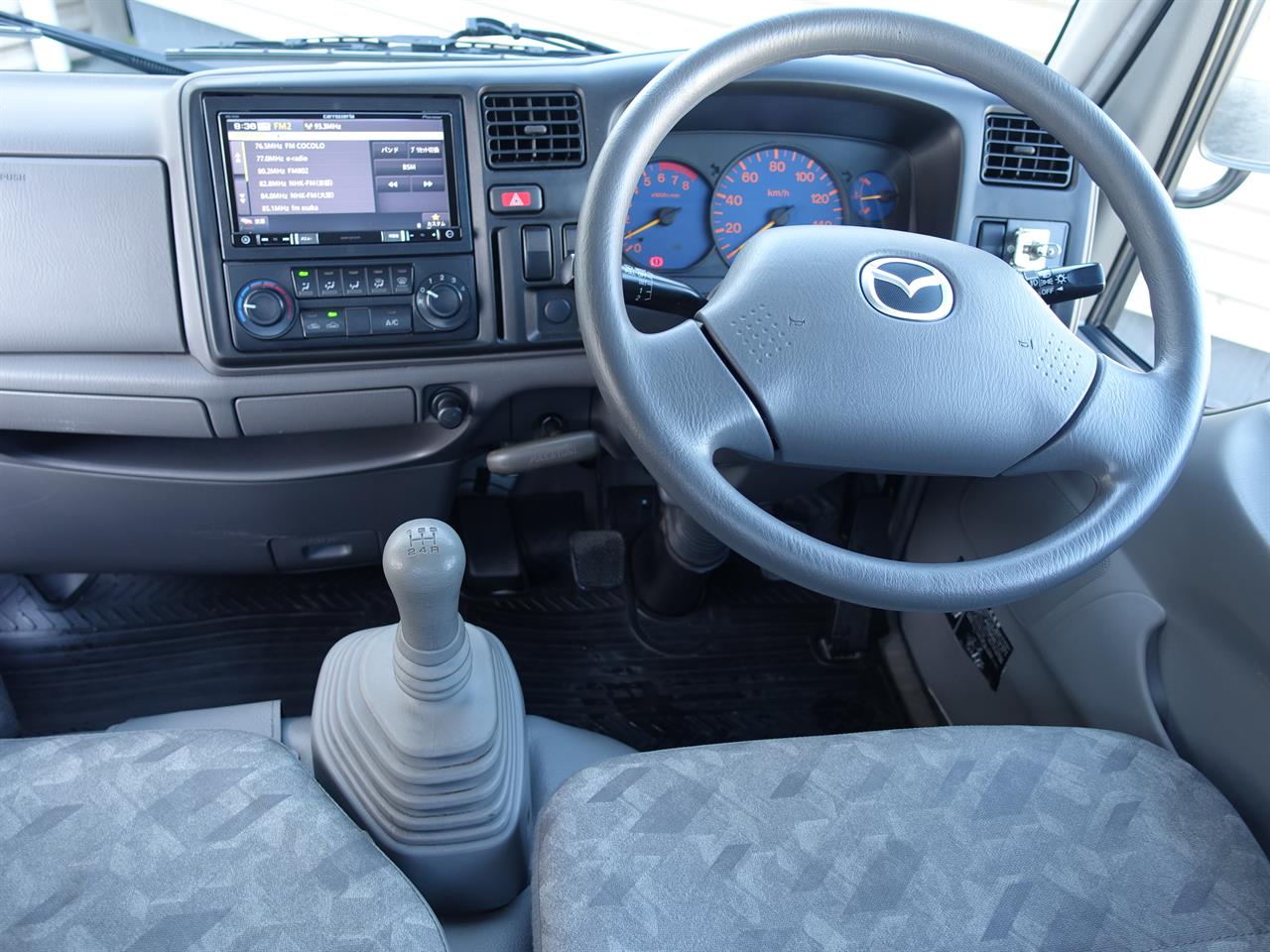 2003 Mazda Titan