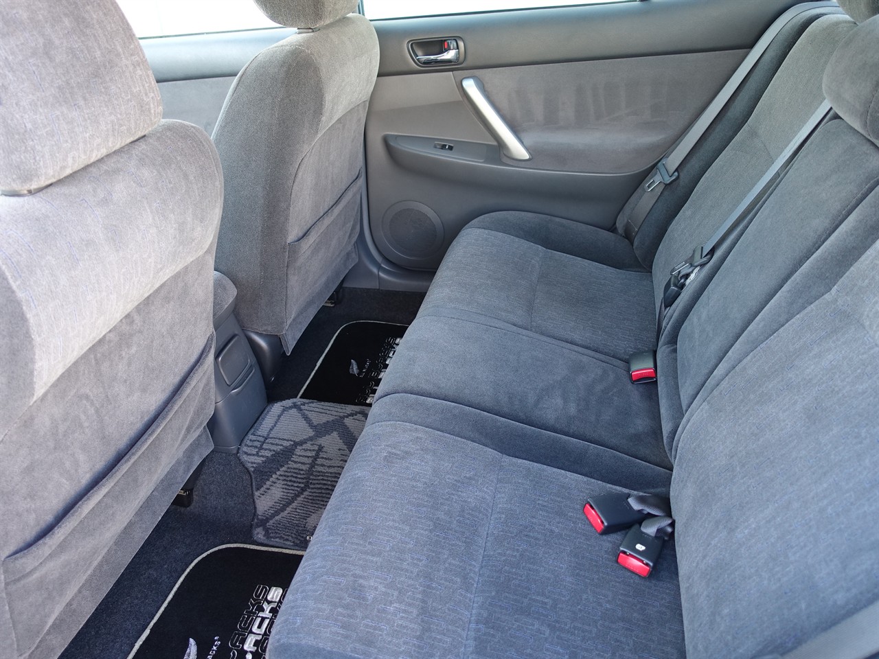 2002 Toyota Allion