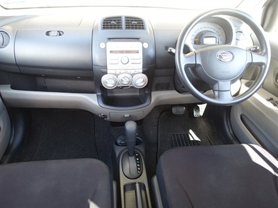 2006 Daihatsu Sirion - Thumbnail