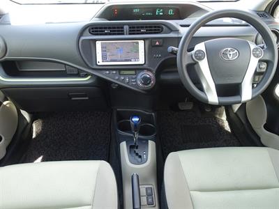 2013 Toyota Aqua - Thumbnail