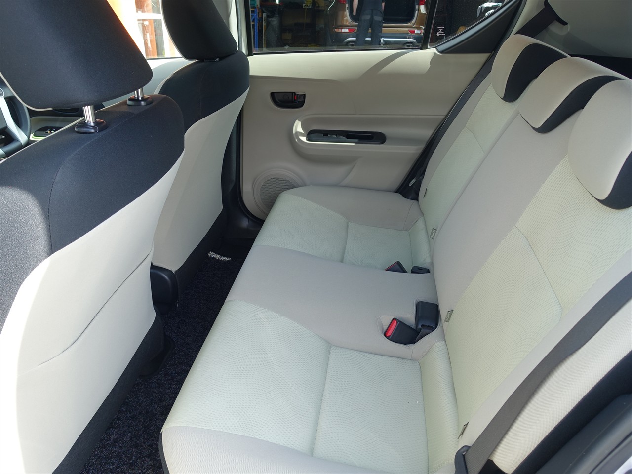 2013 Toyota Aqua