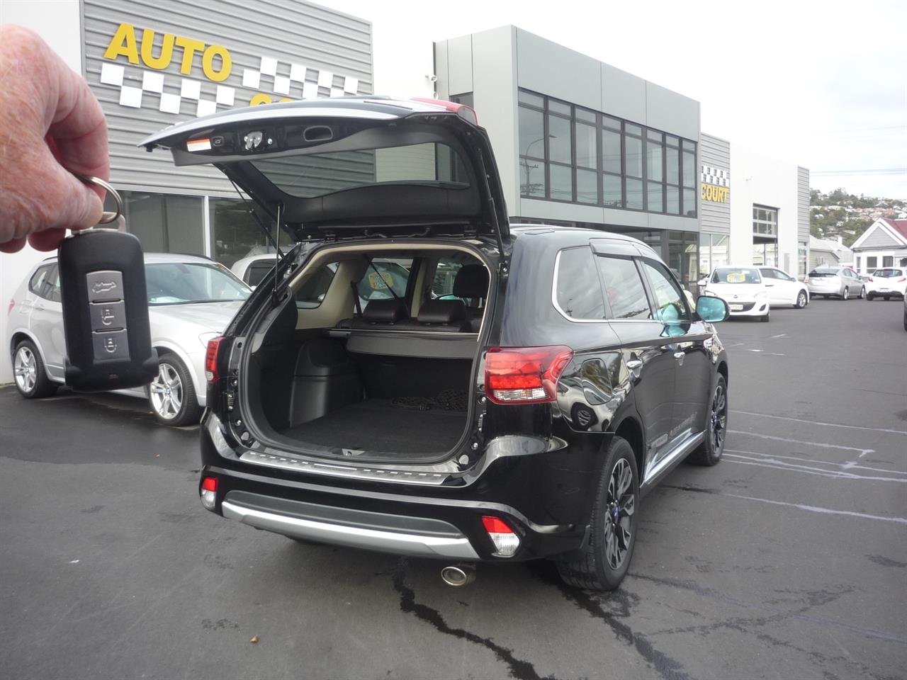 2015 Mitsubishi Outlander PHEV