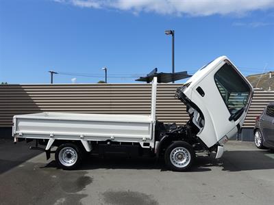 2004 Toyota Toyoace - Thumbnail