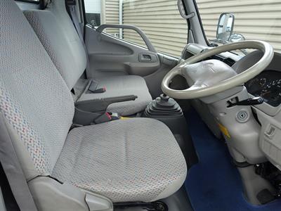 2004 Toyota Toyoace - Thumbnail