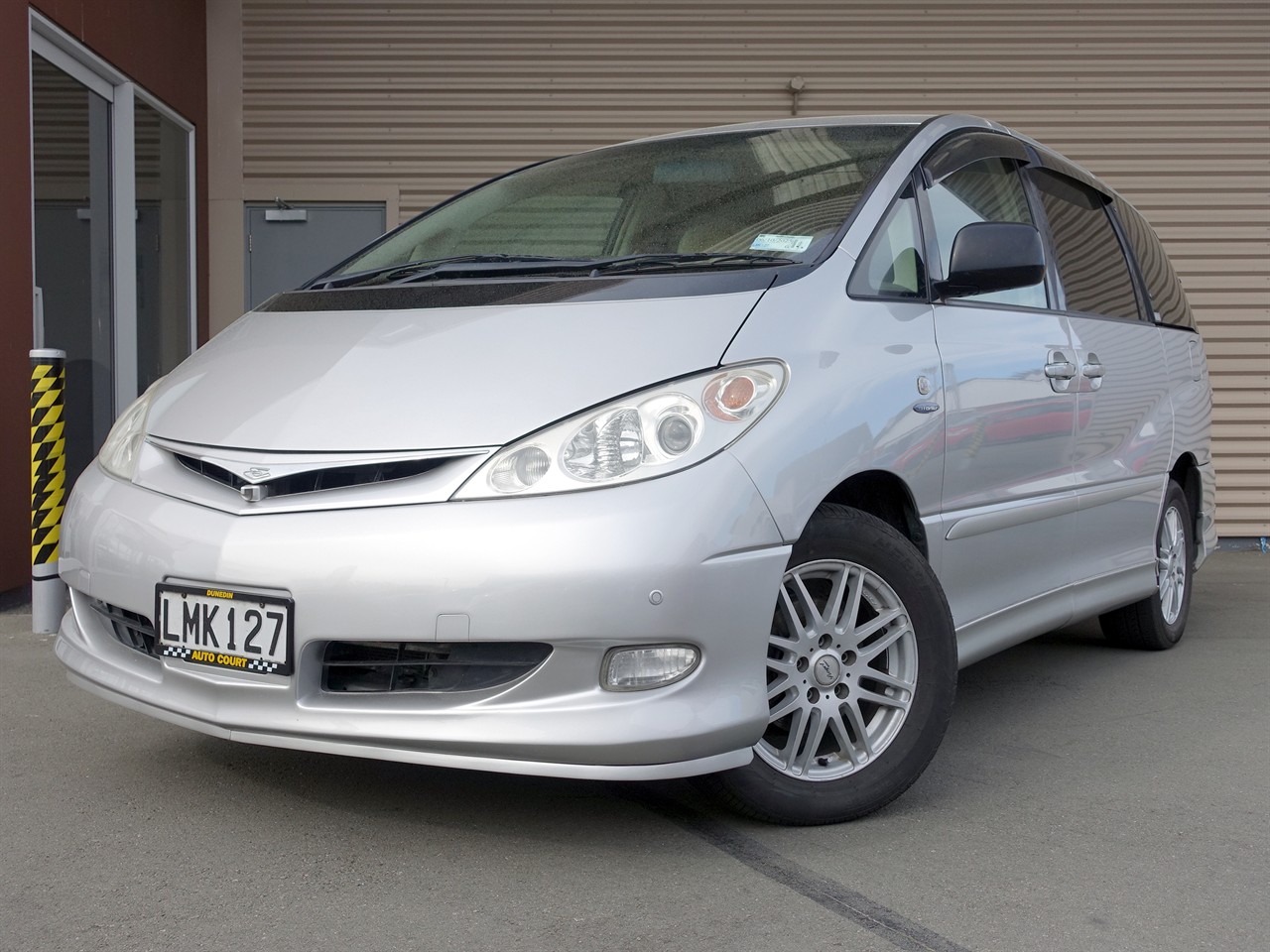 2005 Toyota Estima