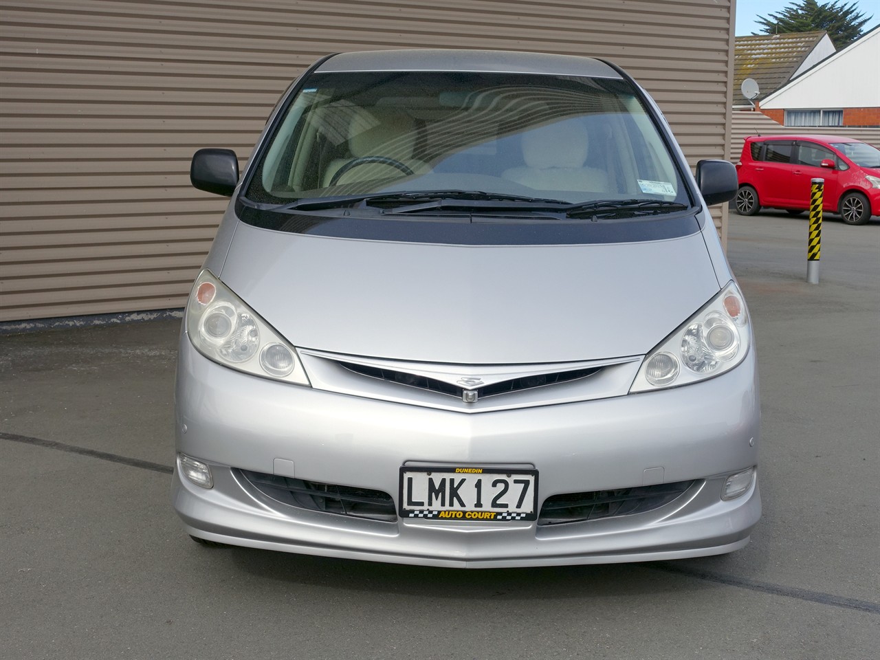 2005 Toyota Estima