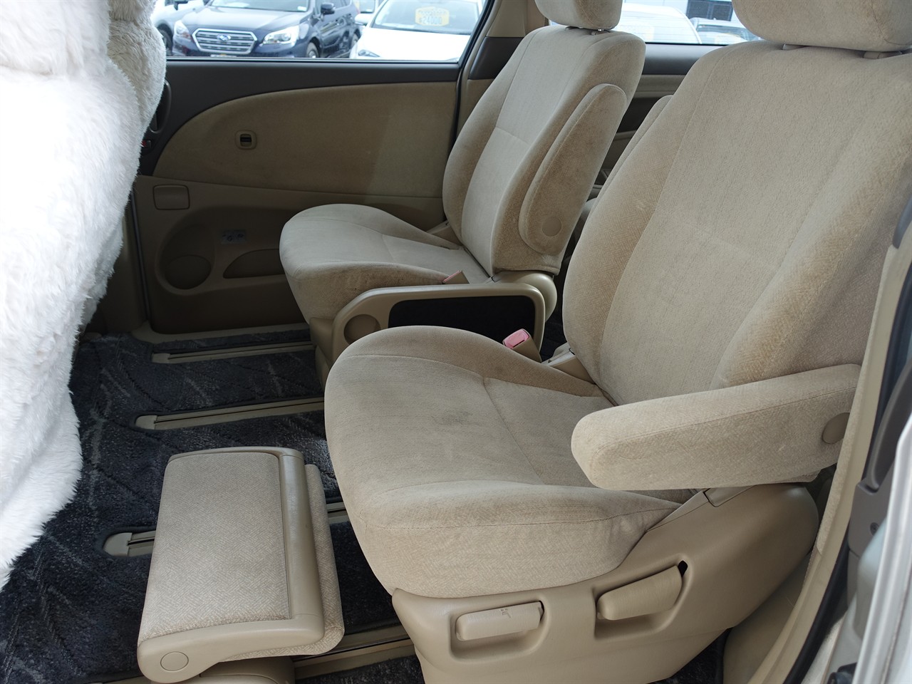 2005 Toyota Estima