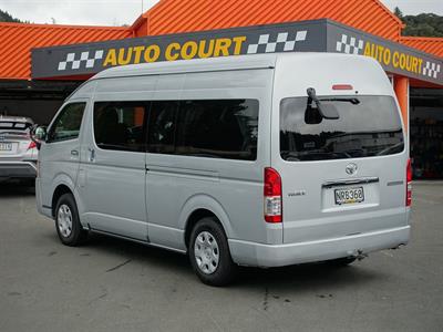 2017 Toyota Hiace - Thumbnail
