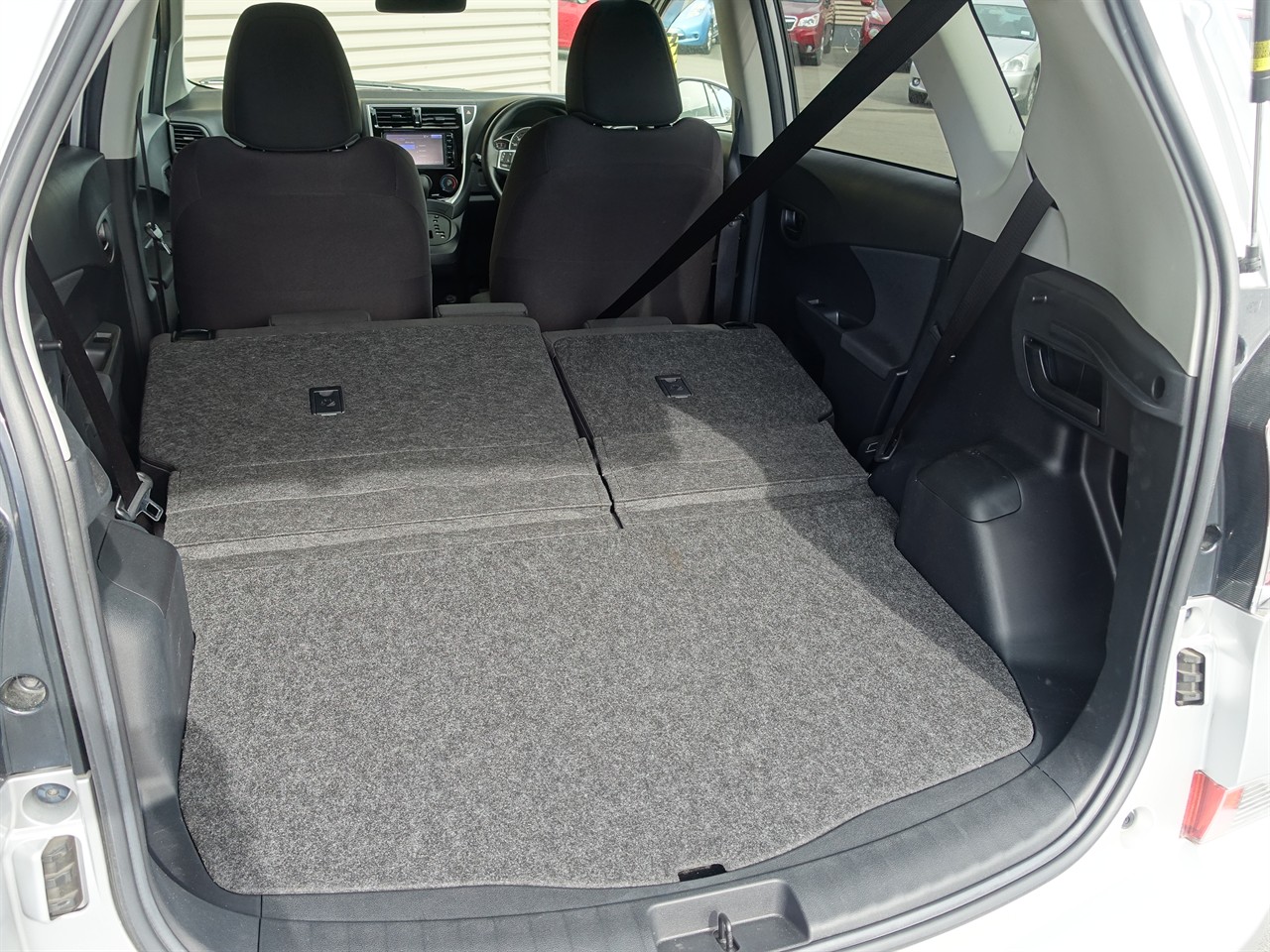 2016 Toyota Ractis
