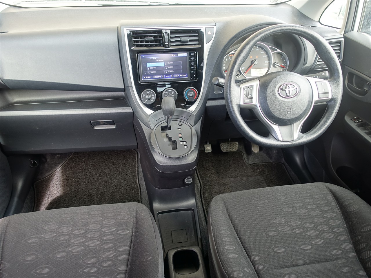 2016 Toyota Ractis