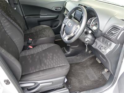 2016 Toyota Ractis - Thumbnail