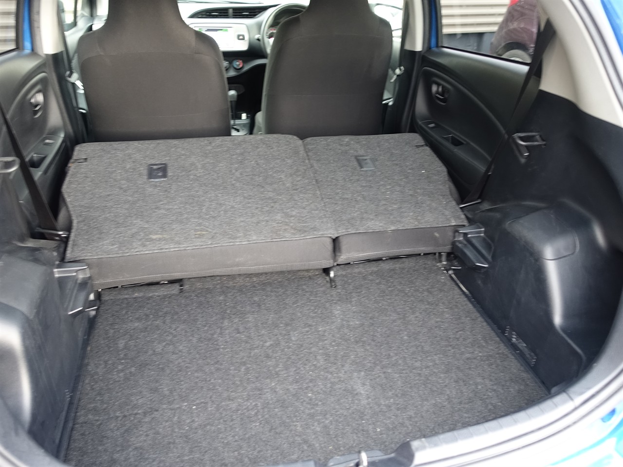 2015 Toyota Vitz
