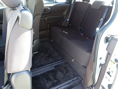 2013 Toyota Spade - Thumbnail