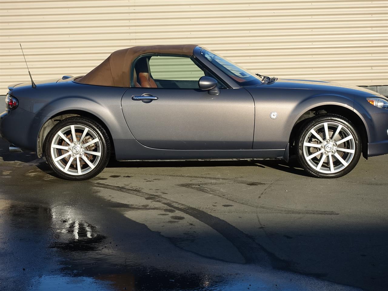 2005 Mazda Eunos