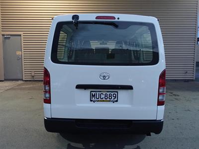 2014 Toyota Hiace - Thumbnail