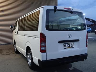 2014 Toyota Hiace - Thumbnail