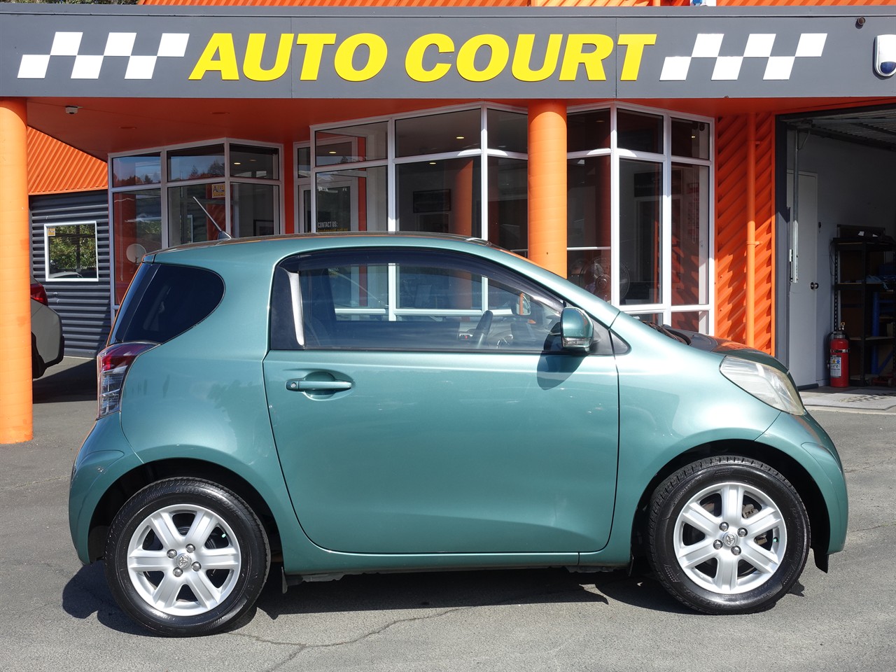 2009 Toyota iQ