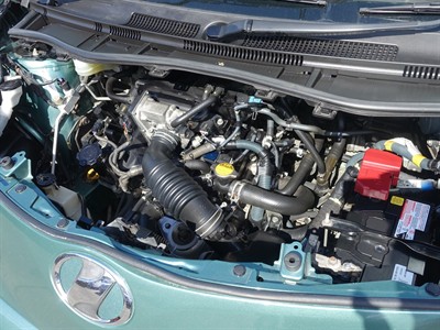 2009 Toyota iQ - Thumbnail
