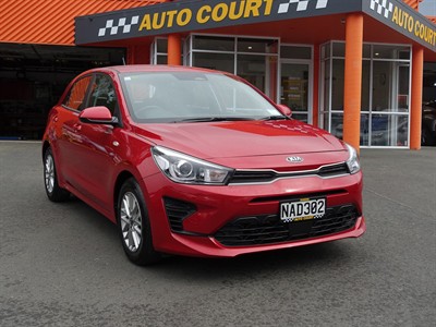 2020 Kia Rio - Thumbnail