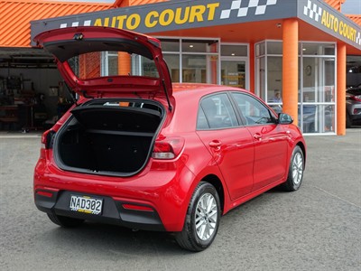 2020 Kia Rio - Thumbnail