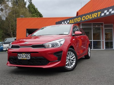 2020 Kia Rio - Thumbnail
