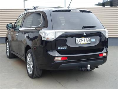 2015 Mitsubishi Outlander - Thumbnail