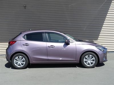 2016 Mazda Demio - Thumbnail