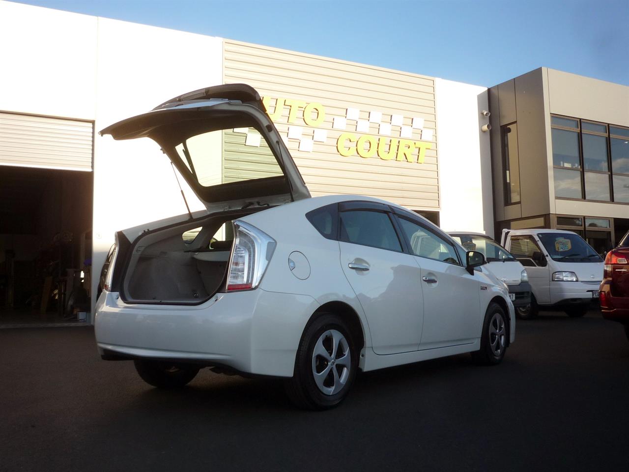 2012 Toyota Prius PHV