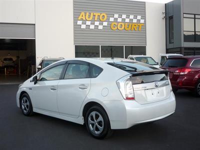 2012 Toyota Prius PHV - Thumbnail