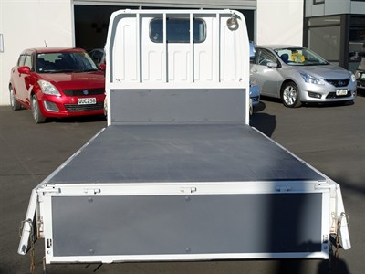 2005 Mitsubishi Fuso - Thumbnail