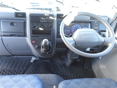 2005 Mitsubishi Fuso - Thumbnail
