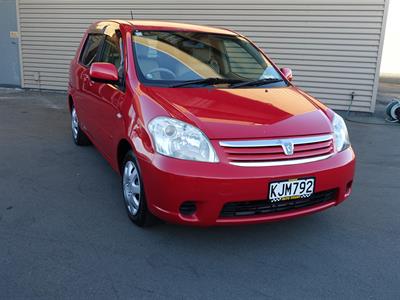 2006 Toyota Raum - Thumbnail